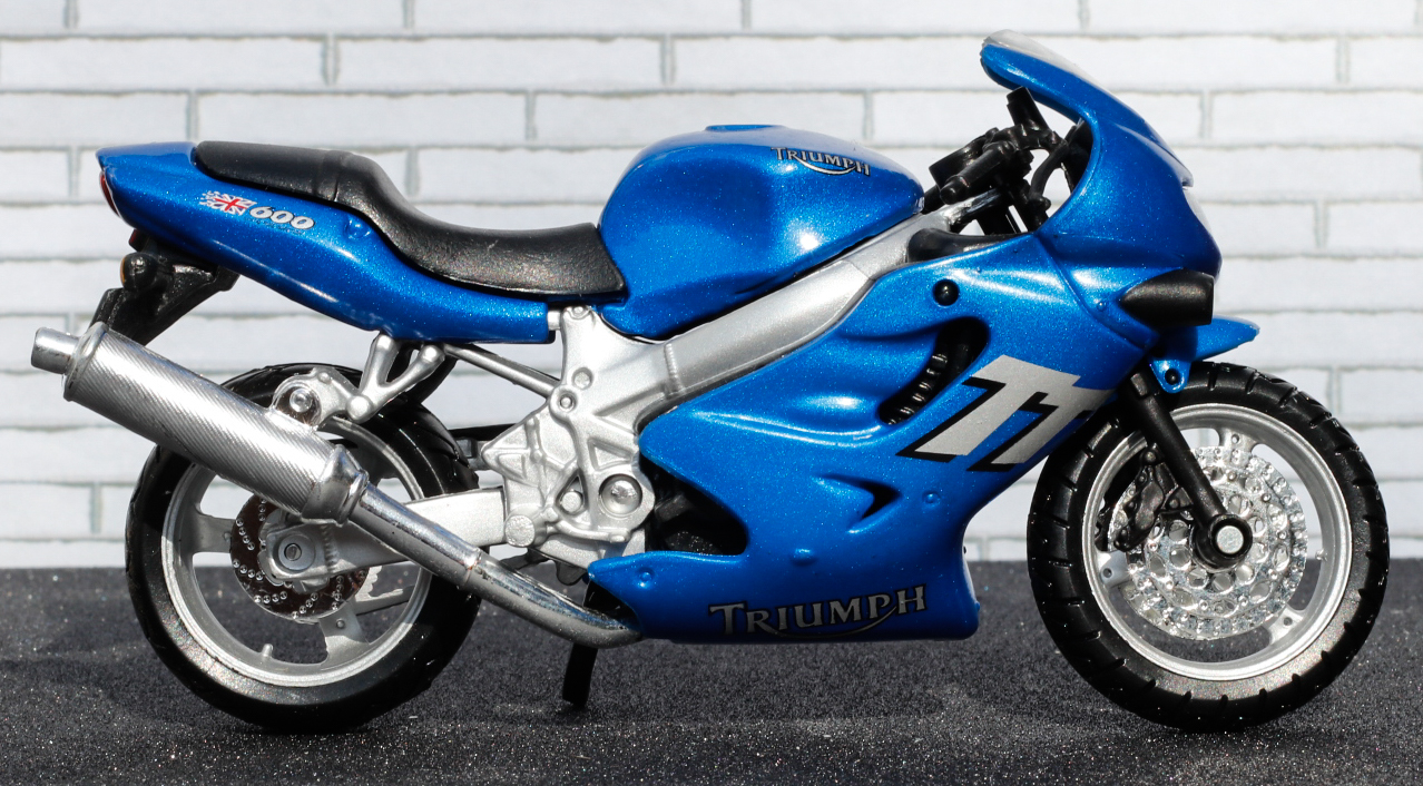 Maisto Triumph TT600